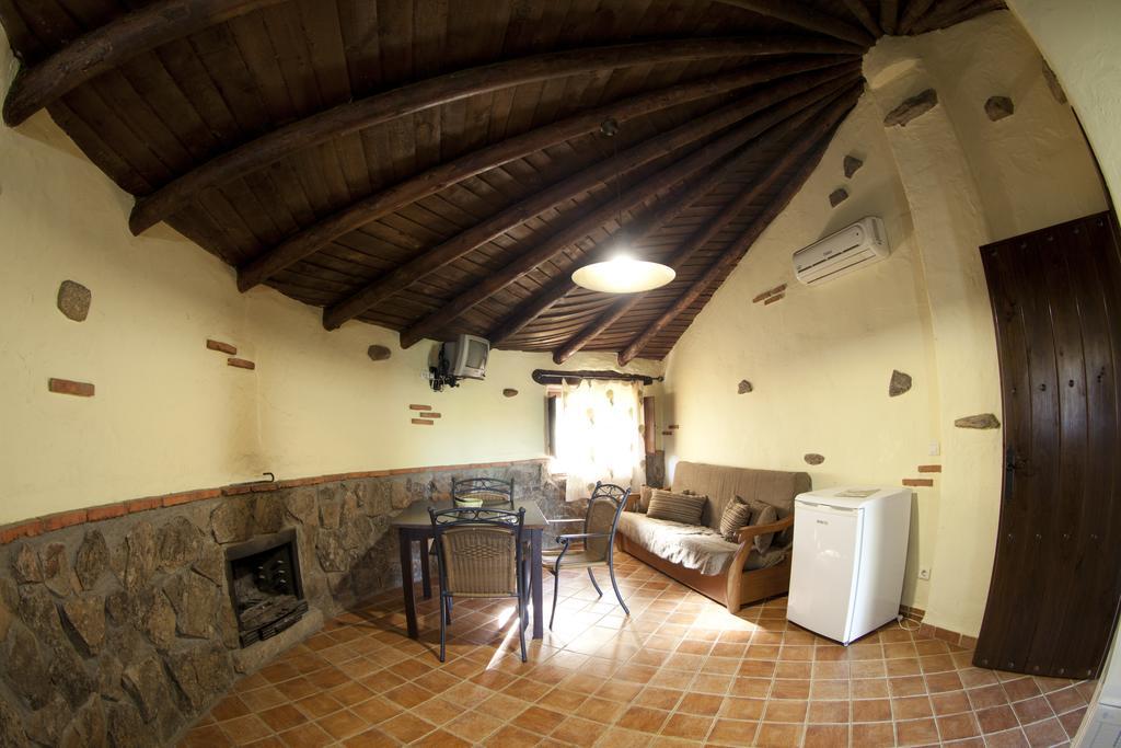Complejo Rural El Prado Hotell Logrosán Eksteriør bilde