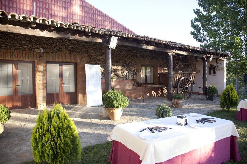 Complejo Rural El Prado Hotell Logrosán Eksteriør bilde