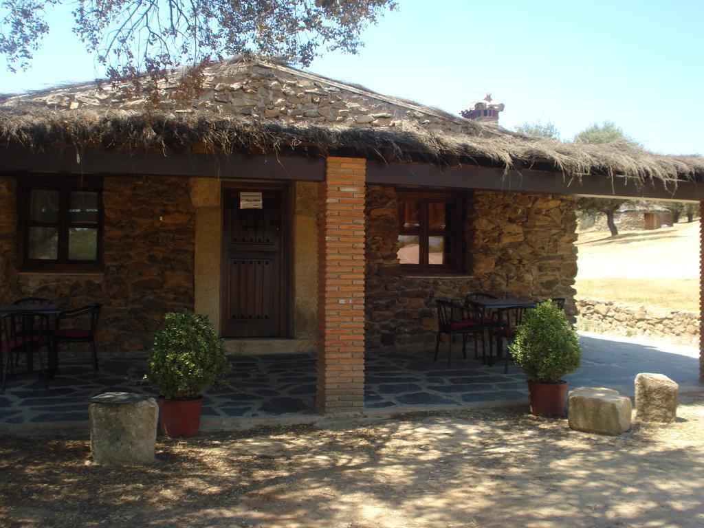 Complejo Rural El Prado Hotell Logrosán Eksteriør bilde